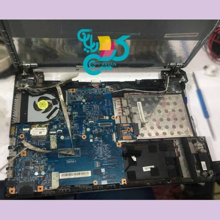 تعویض صفحه نمایش لپتاپ LCD LED